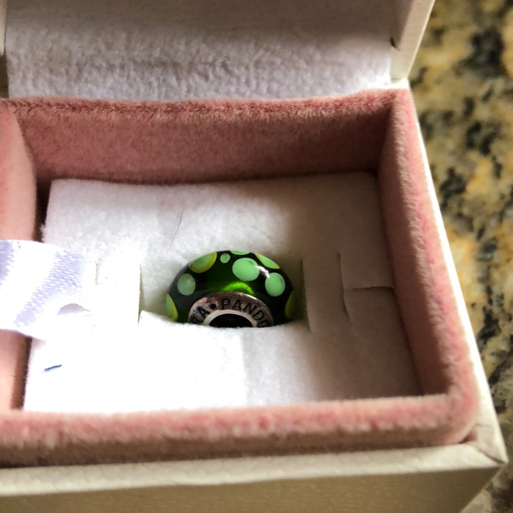 Pandora charm murano green